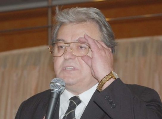 CV Tudor este din nou preşedinte la PRM